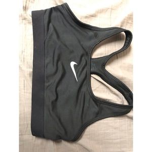 Black Nike sports bra